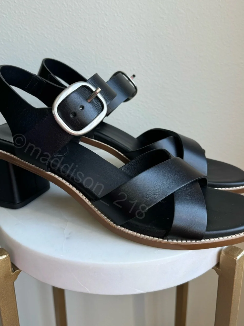 Everlane Leather Buckle Heel Sandals Black size 10 Block Chunky Heel Big Buckle - Picture 15 of 16